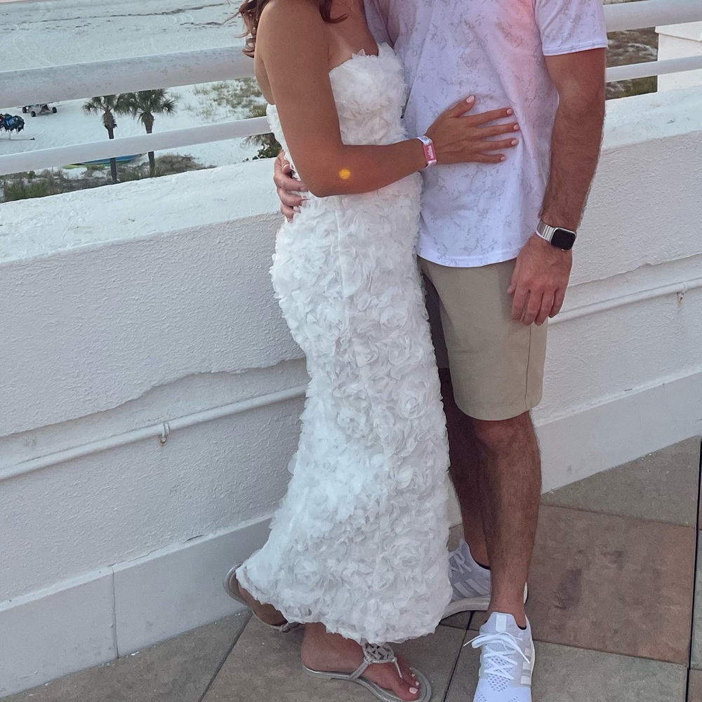White strapless dress